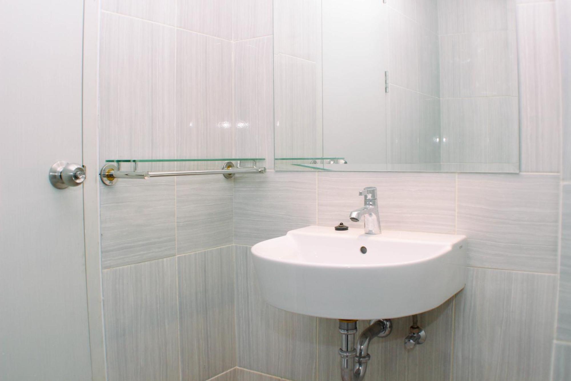 Apartemen Restful And Modern At Vasanta Innopark By Travelio Bekasi
